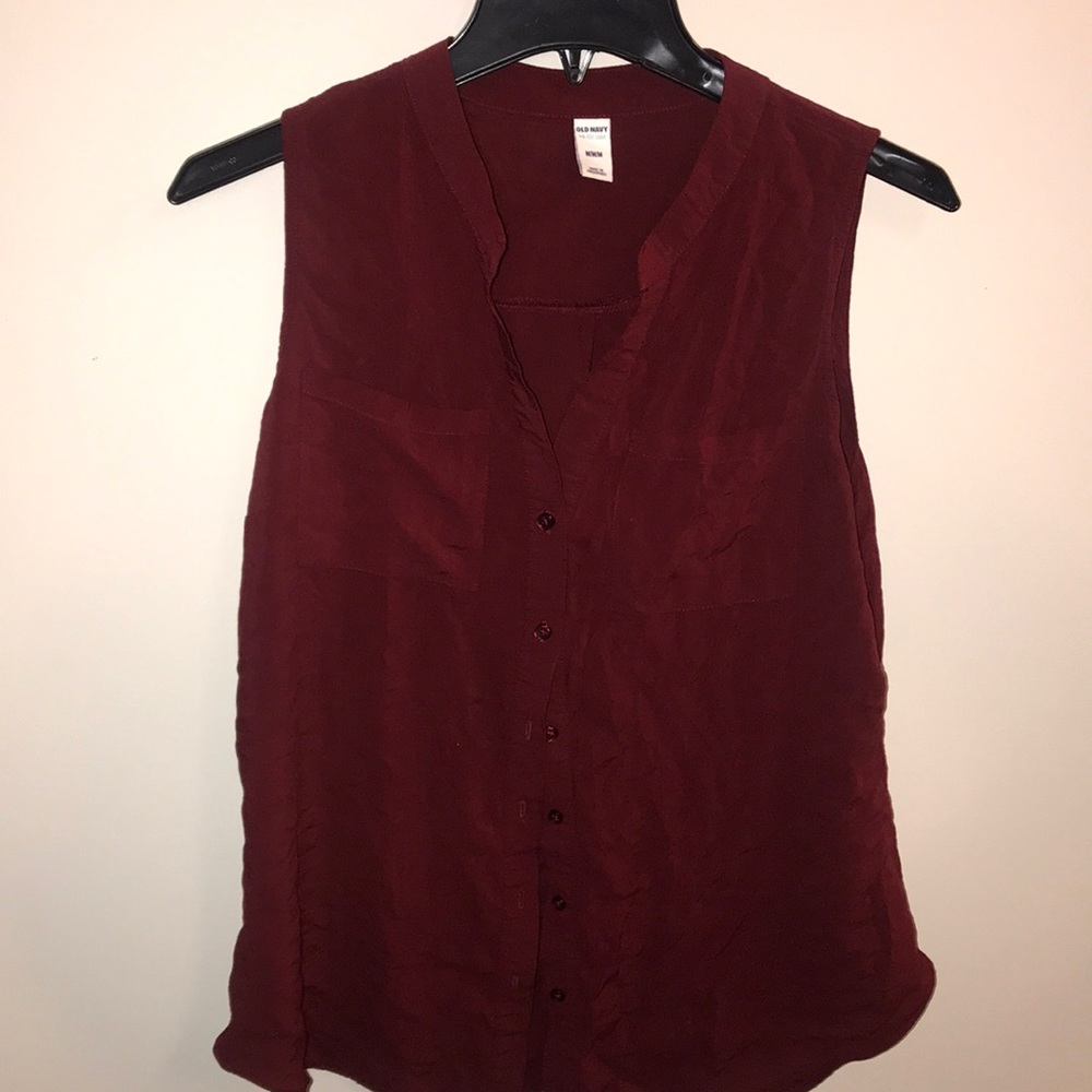Old navy sleeveless blouse Garnet colored- Medium